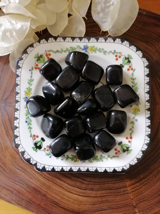 Black Obsidian Tumbled Stones